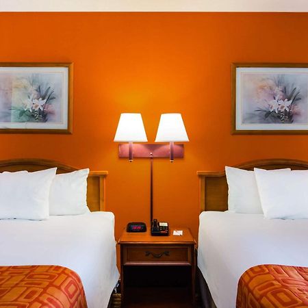 Howard Johnson By Wyndham Panama City Exterior foto